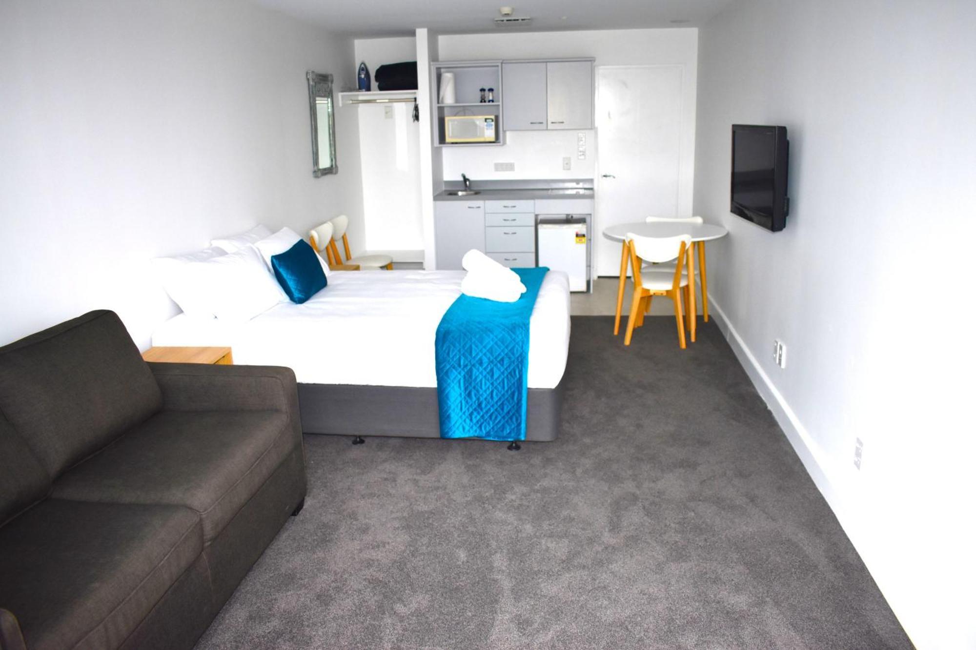 6 On Adams Aparthotel Mount Maunganui Exterior foto
